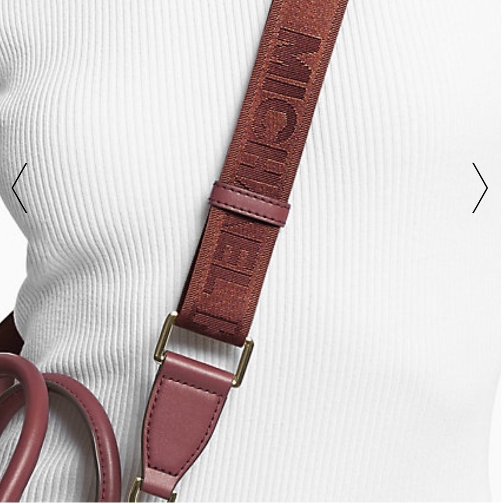 MICHAEL KORS DARK CHERRY
Mirella Small Logo Embossed Pebbled Leather Crossbody - Picture 4 of 6